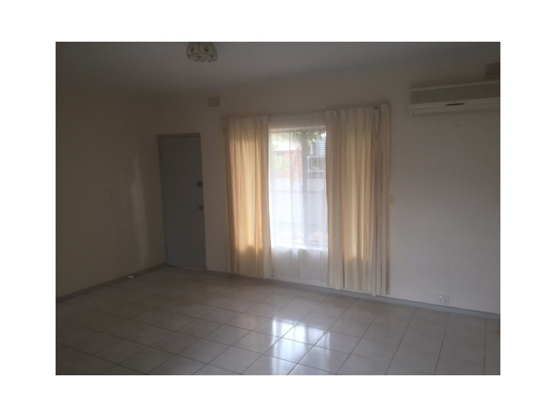 2/70 East Avenue, Black Forest SA 5035