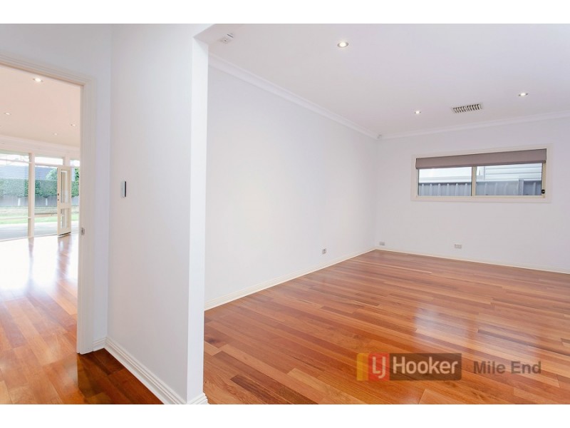 18 Mercurio Drive, Flinders Park SA 5025