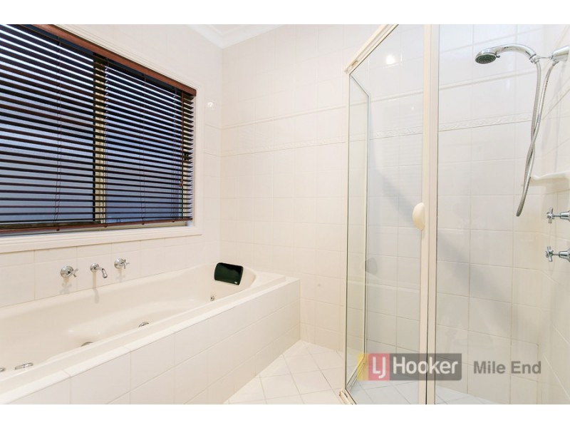 18 Mercurio Drive, Flinders Park SA 5025