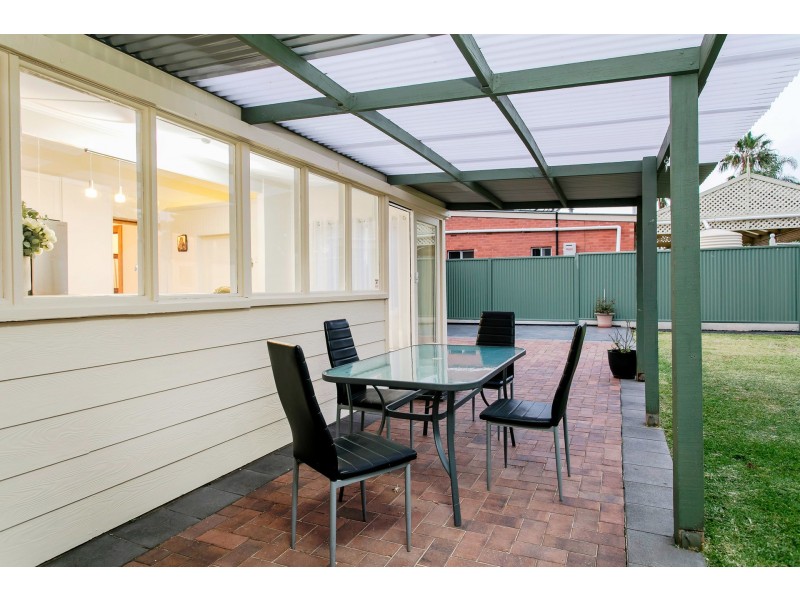 17 Somerset Avenue, Hilton SA 5033