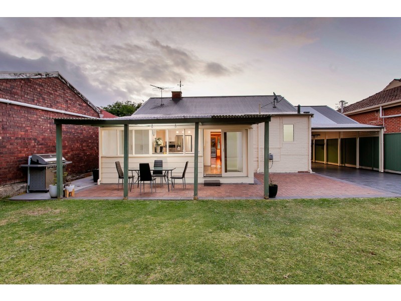 17 Somerset Avenue, Hilton SA 5033
