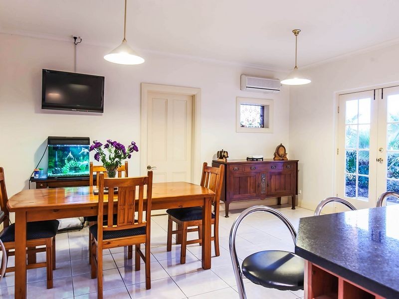 16 Newporter Terrace, West Lakes Shore SA 5020