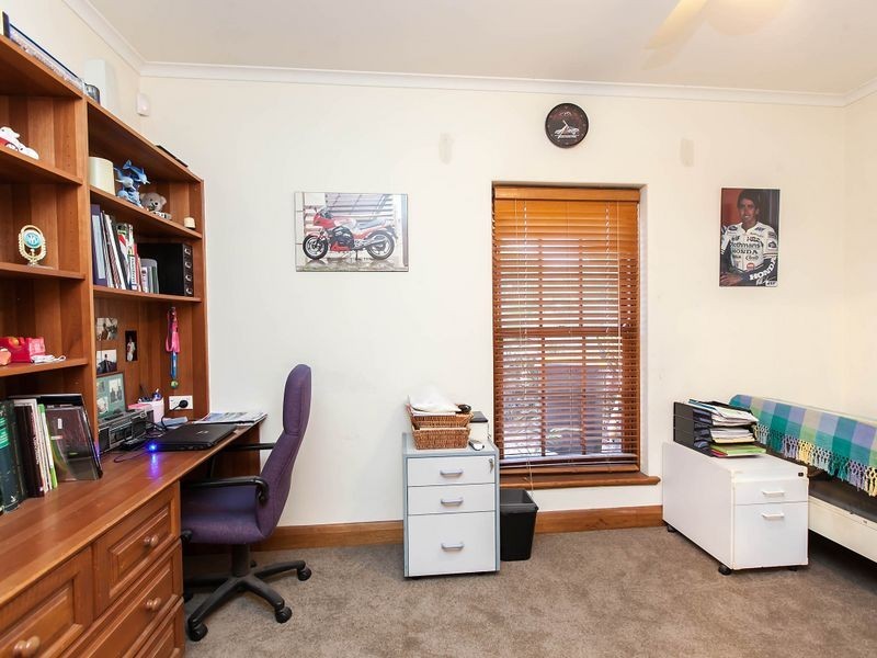 16 Newporter Terrace, West Lakes Shore SA 5020