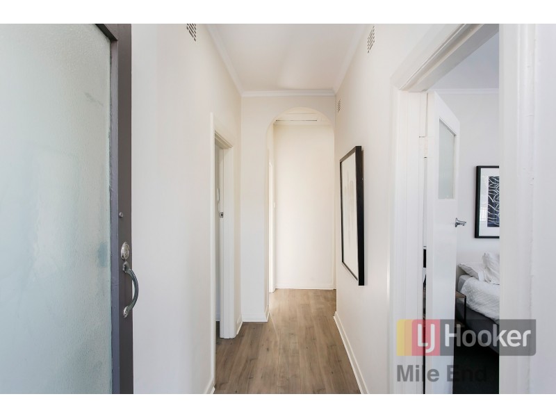 8 Carnarvon Avenue, Brooklyn Park SA 5032