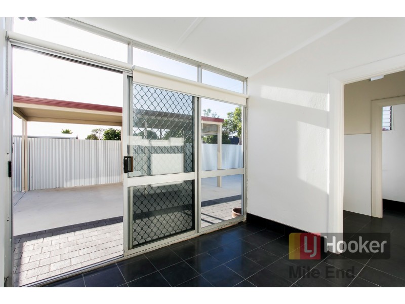 8 Carnarvon Avenue, Brooklyn Park SA 5032