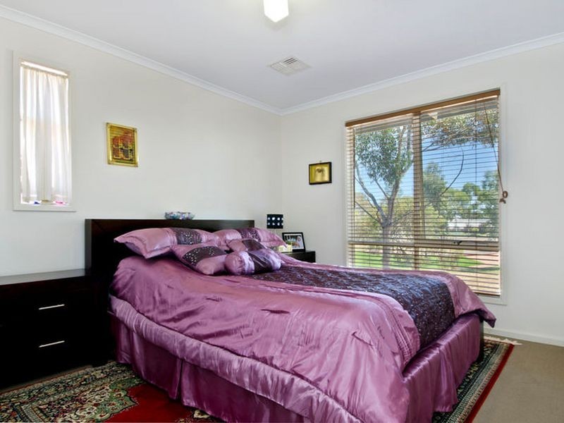 35 Grant Avenue, Gilles Plains SA 5086