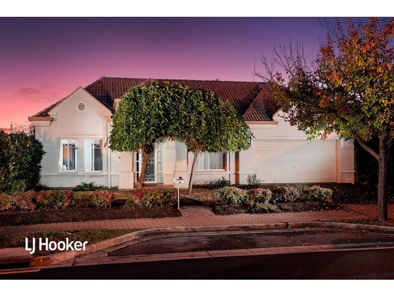 27 Saltram Parade, Oakden SA 5086