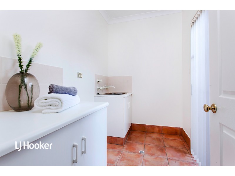 27 Saltram Parade, Oakden SA 5086