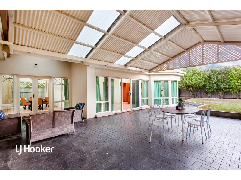 27 Saltram Parade, Oakden SA 5086