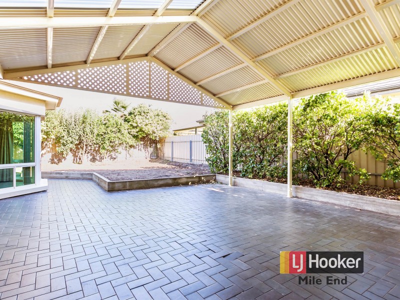 27 Saltram Parade, Oakden SA 5086