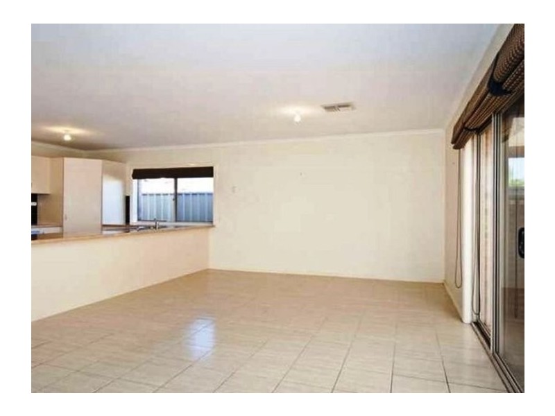 2/12 Third Avenue, Ascot Park SA 5043