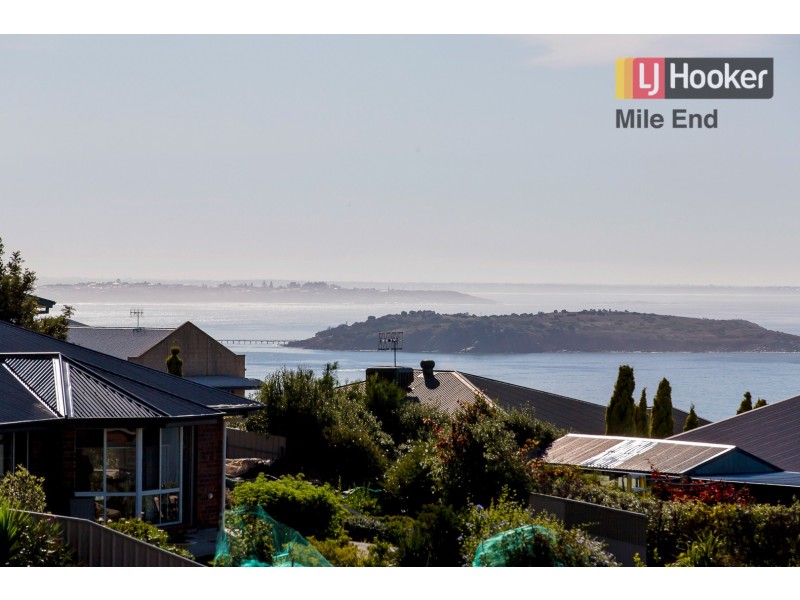 20 Orca Place, Encounter Bay SA 5211