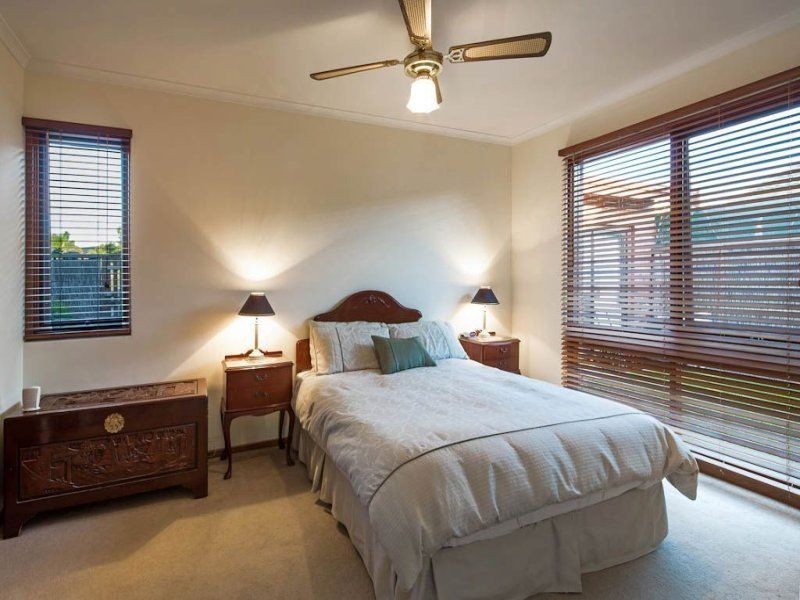 25 Anthea Court, West Lakes SA 5021