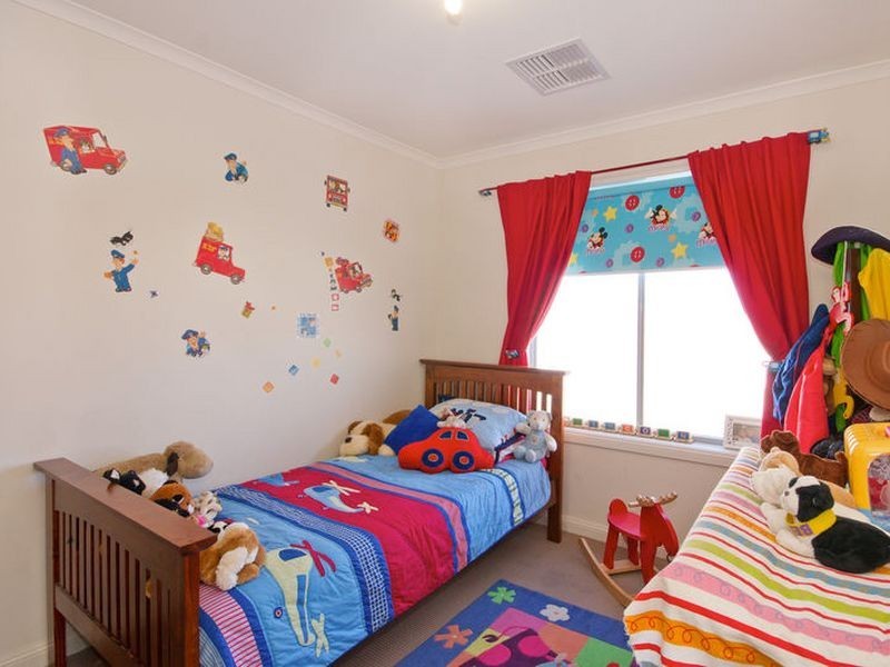 41A Fleming Crescent, Mansfield Park SA 5012