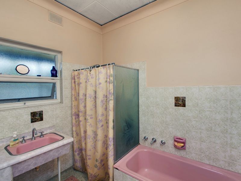 1A Brand Avenue, Welland SA 5007