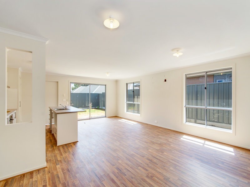 1 Parkinson Road, Elizabeth Downs SA 5113