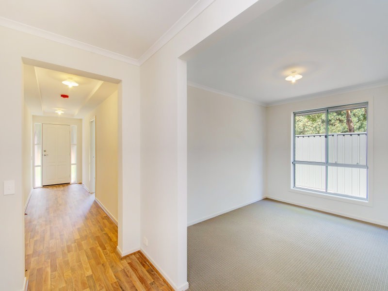 1 Parkinson Road, Elizabeth Downs SA 5113