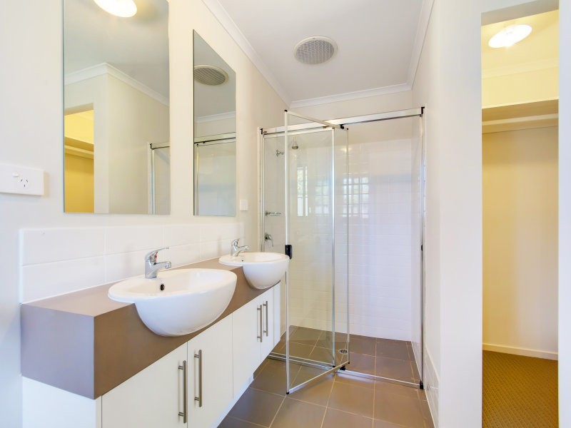 1 Parkinson Road, Elizabeth Downs SA 5113