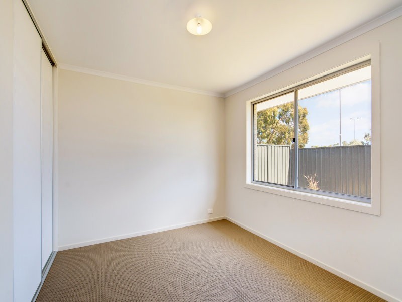 1 Parkinson Road, Elizabeth Downs SA 5113