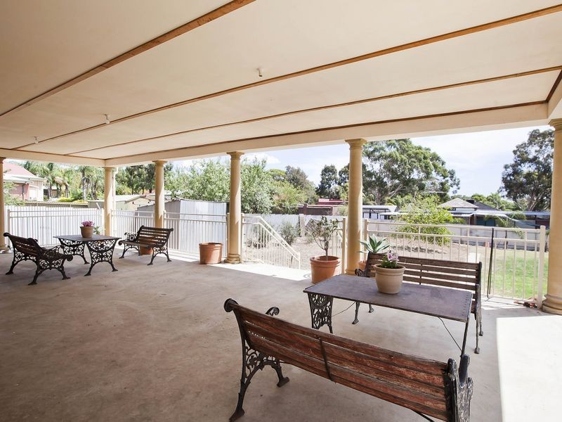 4 Russell Road, Athelstone SA 5076