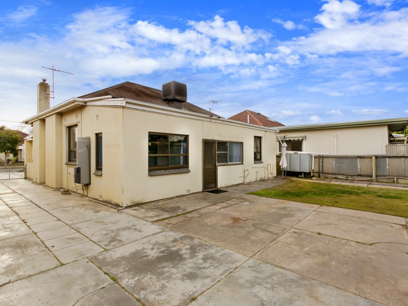 12 Swansea Street, Largs North SA 5016