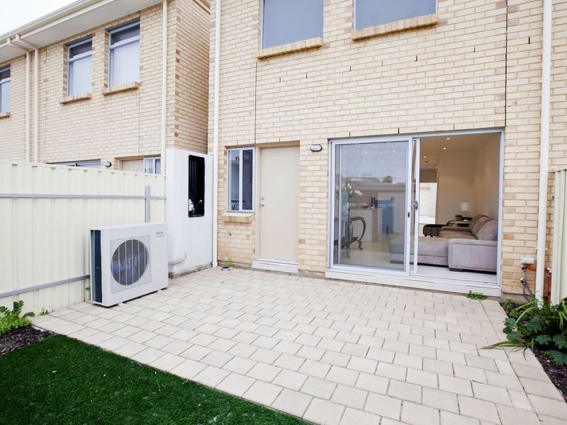 3/2 Stevens Street, Seaton SA 5023