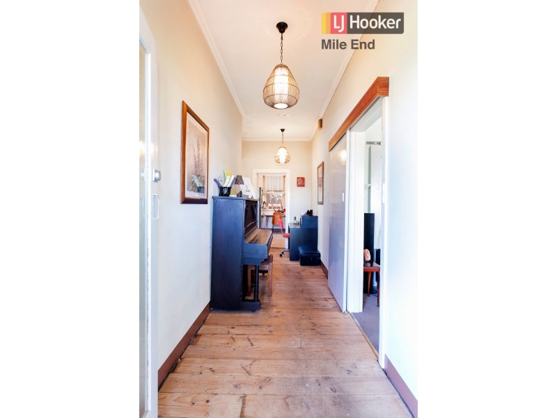 31 Nilpena Avenue, Park Holme SA 5043