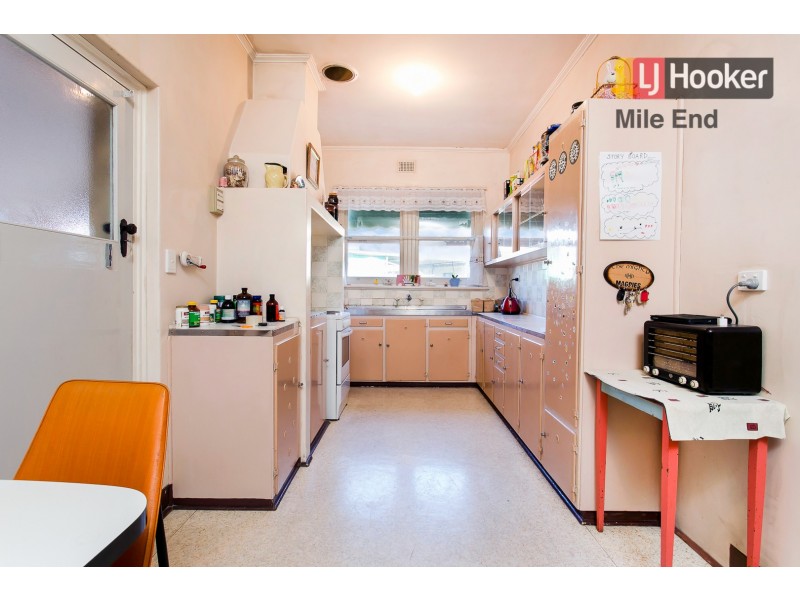 31 Nilpena Avenue, Park Holme SA 5043
