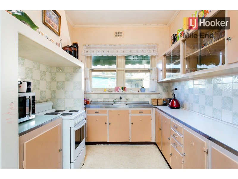 31 Nilpena Avenue, Park Holme SA 5043