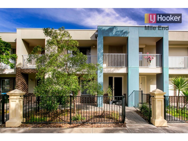 41 Fleming Crescent, Mansfield Park SA 5012