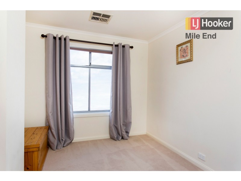 41 Fleming Crescent, Mansfield Park SA 5012