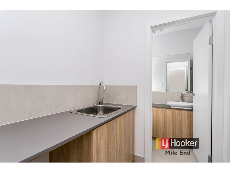 35 Banksia Street, West Lakes SA 5021