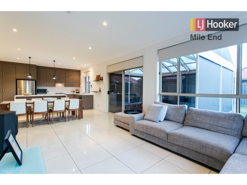 25 Mossman Street, Mawson Lakes SA 5095