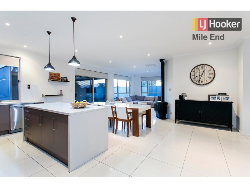 25 Mossman Street, Mawson Lakes SA 5095