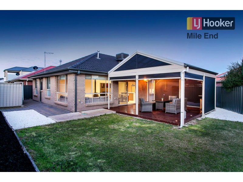 25 Mossman Street, Mawson Lakes SA 5095