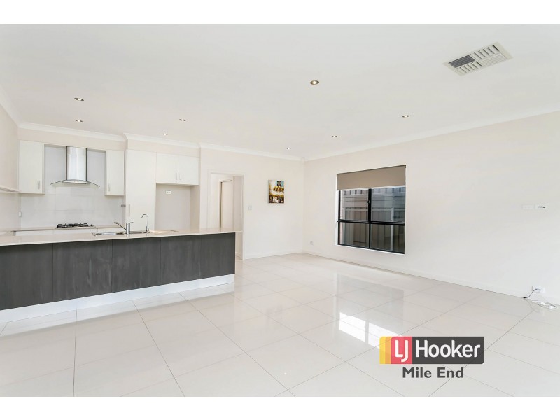 12 Lomond Road, Klemzig SA 5087