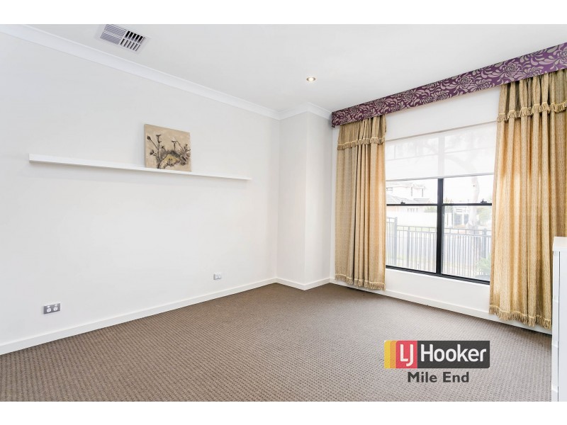 12 Lomond Road, Klemzig SA 5087