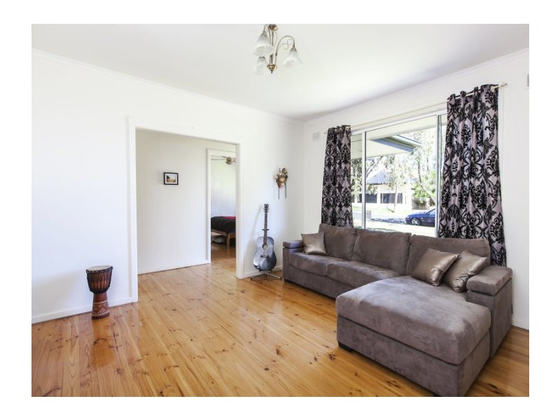 4 Brian Way, Valley View SA 5093