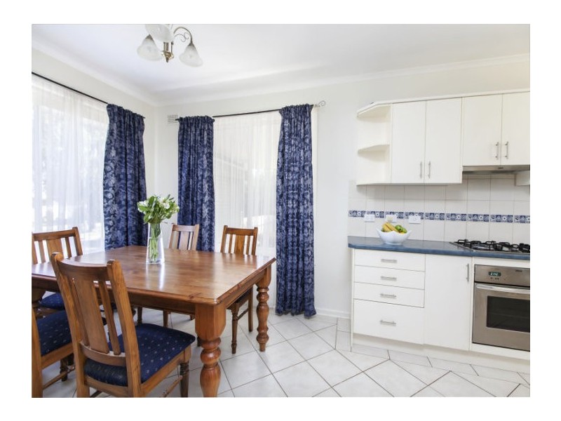 4 Brian Way, Valley View SA 5093