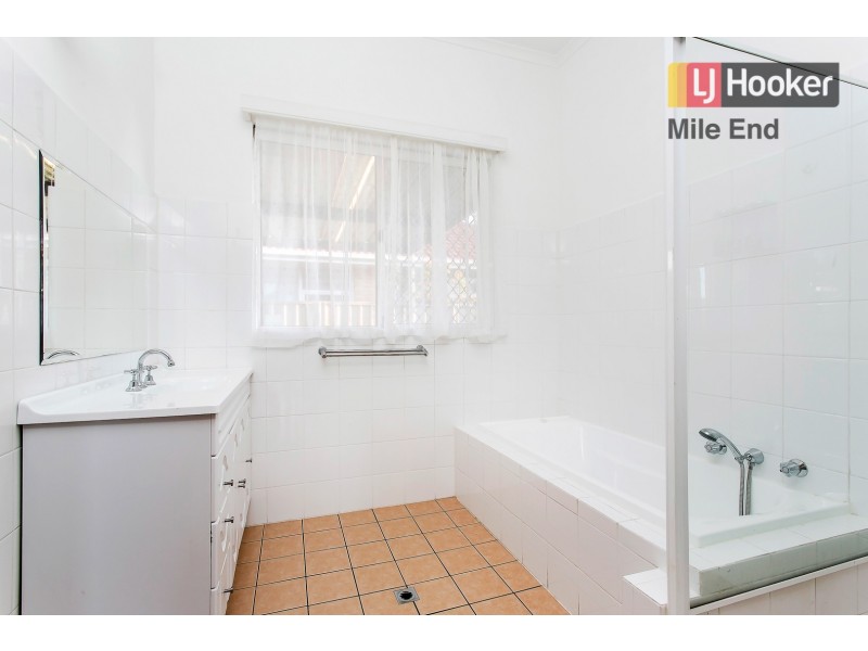 24 Main Street, Beverley SA 5009