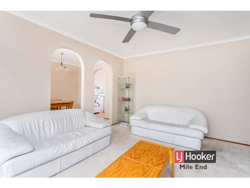 1/8 Polst Avenue, Para Vista SA 5093