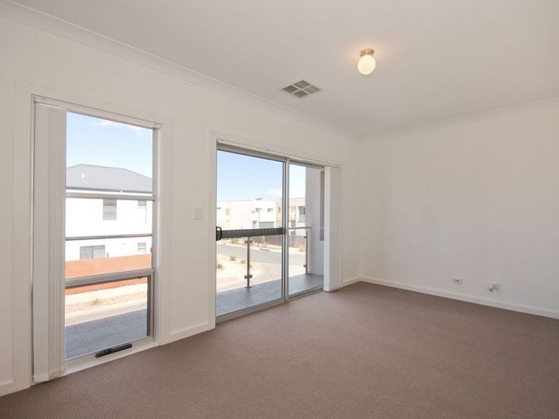 4 Northcote Walk, Mawson Lakes SA 5095