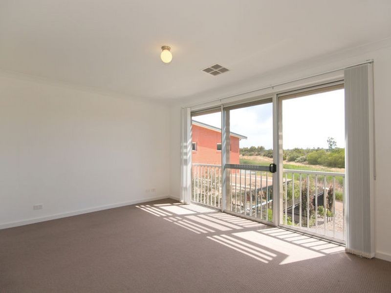 4 Northcote Walk, Mawson Lakes SA 5095