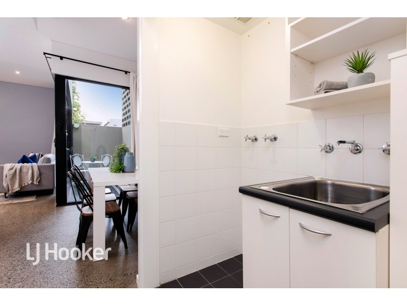 14 Sparman Close, Adelaide SA 5000