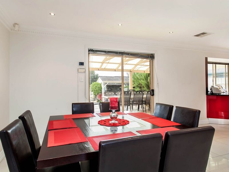 14 Neuville Court, Wynn Vale SA 5127