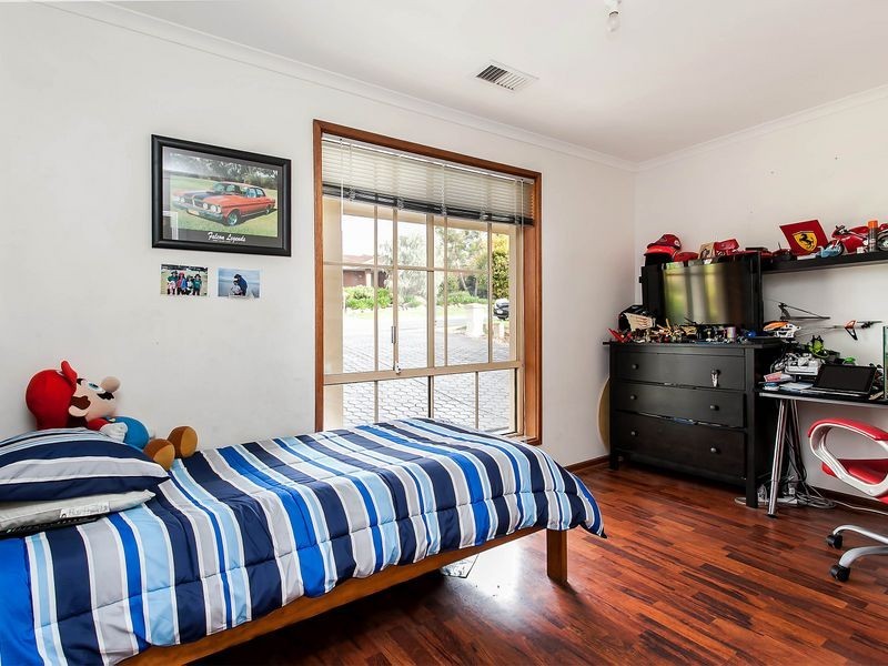 14 Neuville Court, Wynn Vale SA 5127