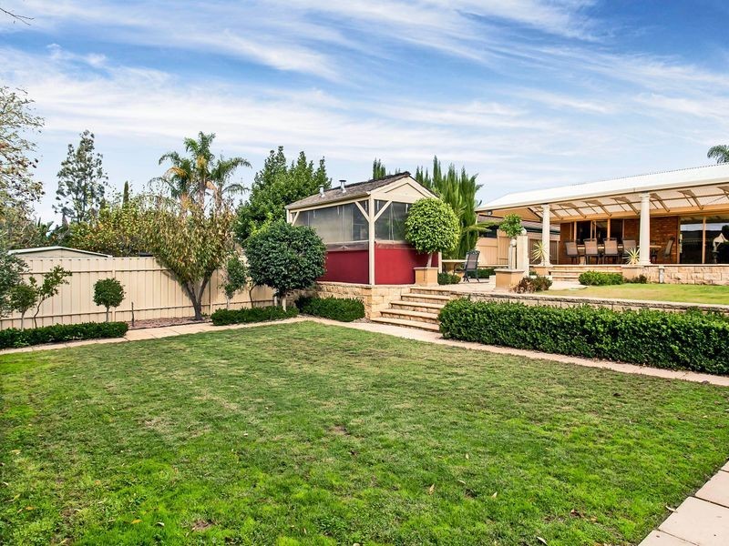 14 Neuville Court, Wynn Vale SA 5127