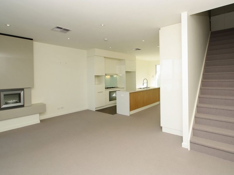 25 Karka Cove, New Port SA 5015