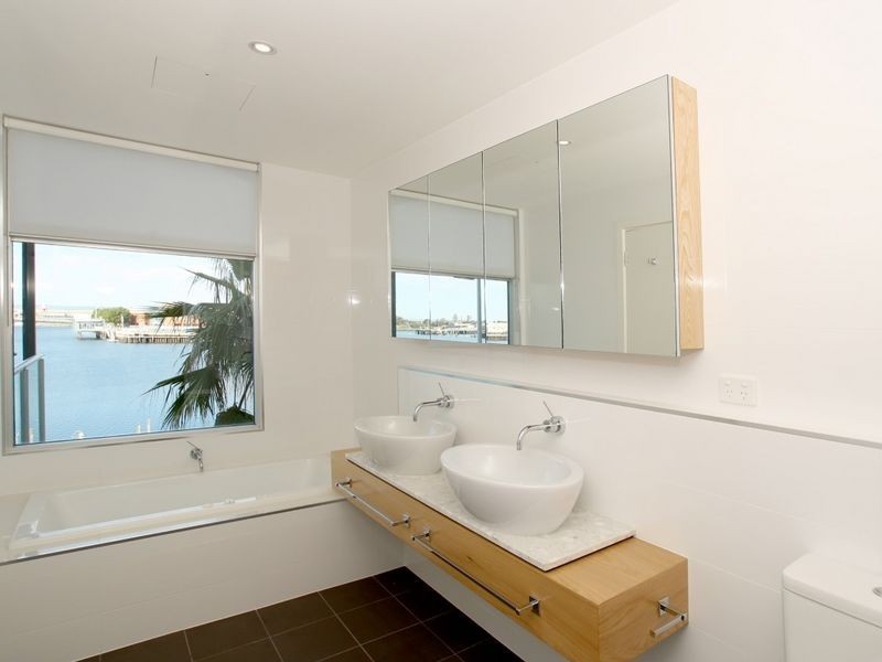 25 Karka Cove, New Port SA 5015