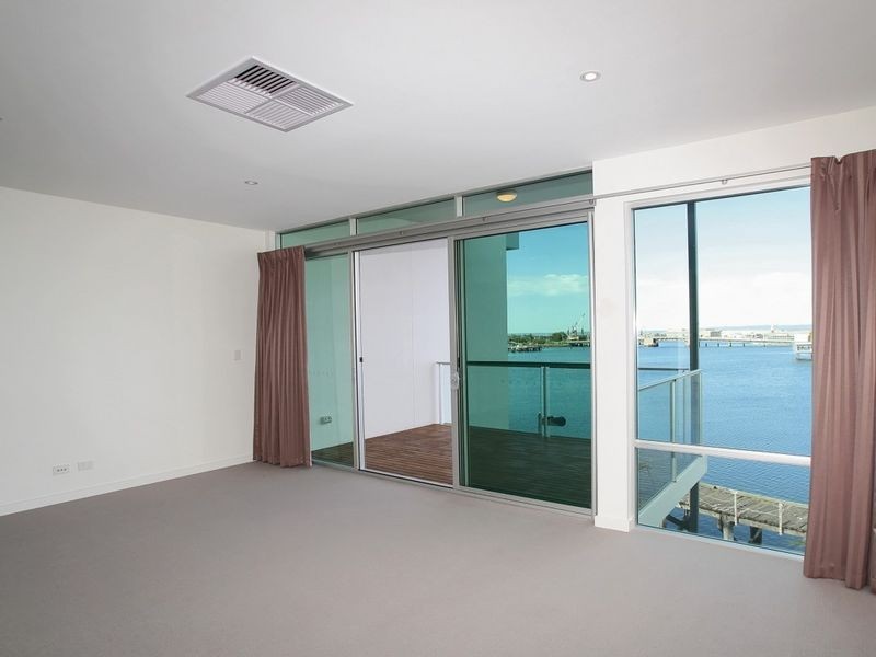 25 Karka Cove, New Port SA 5015